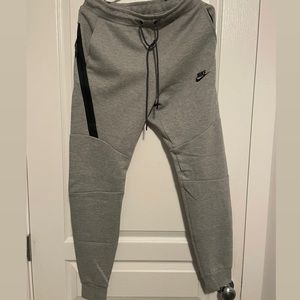 Nike Tech Fleece Pants